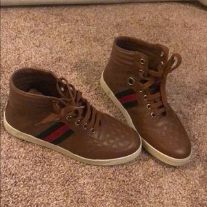 Children's boys Gucci high tops 33 us 2 sneakers